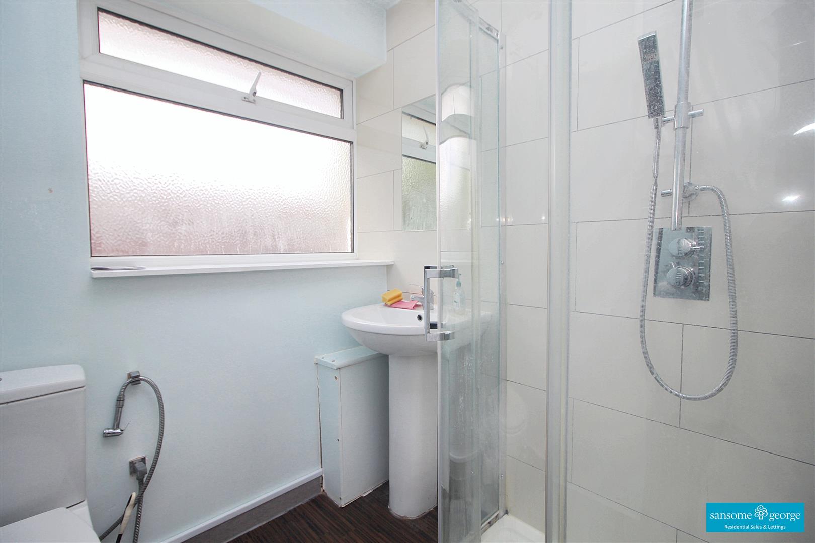 Barnwood Close, Reading, Berkshire